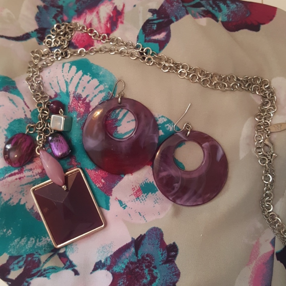 Purple necklace & earrings
